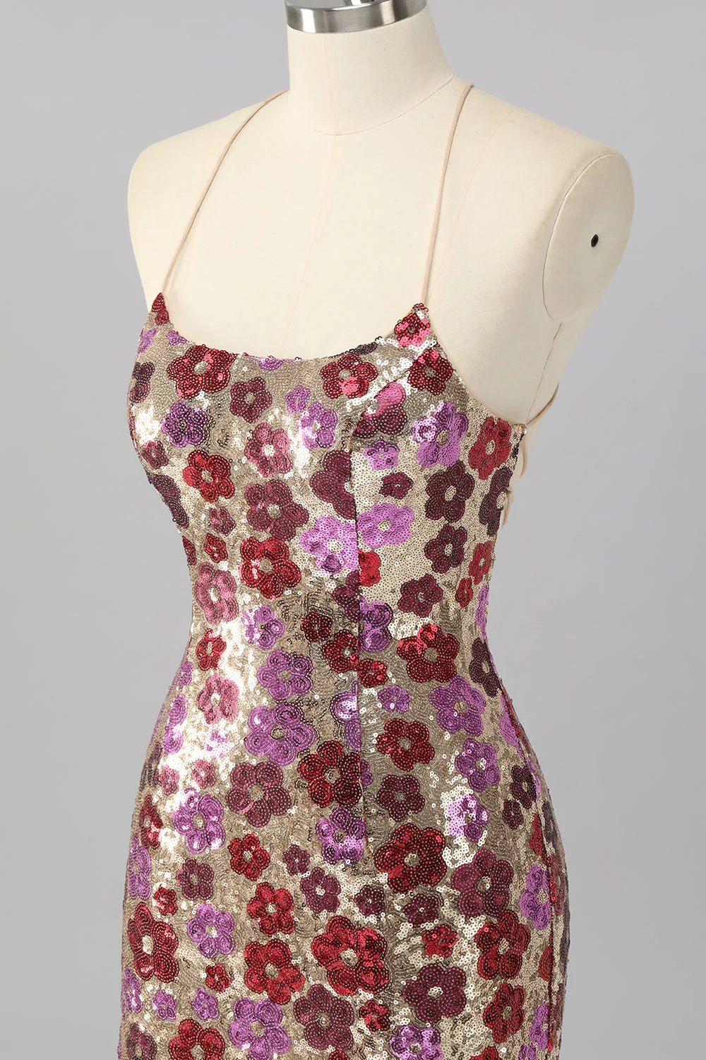 Robe moulante à sequins floraux jaunes Mini Homecoming - Image 11