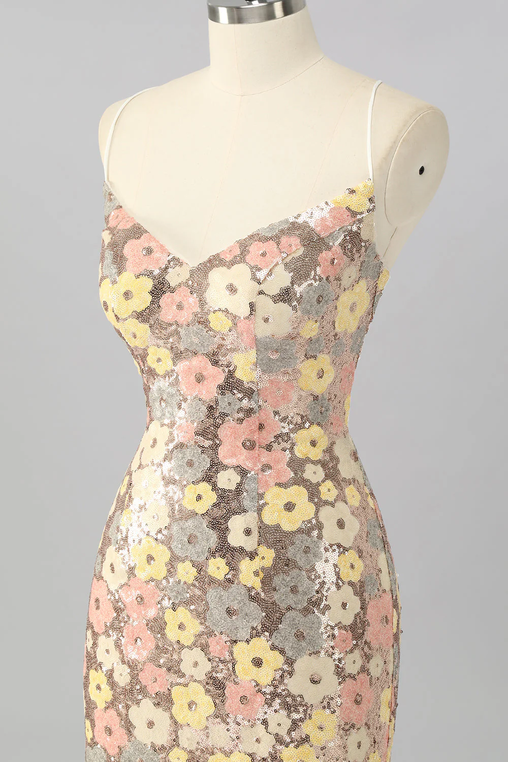Robe moulante à sequins floraux jaunes Mini Homecoming - Image 6