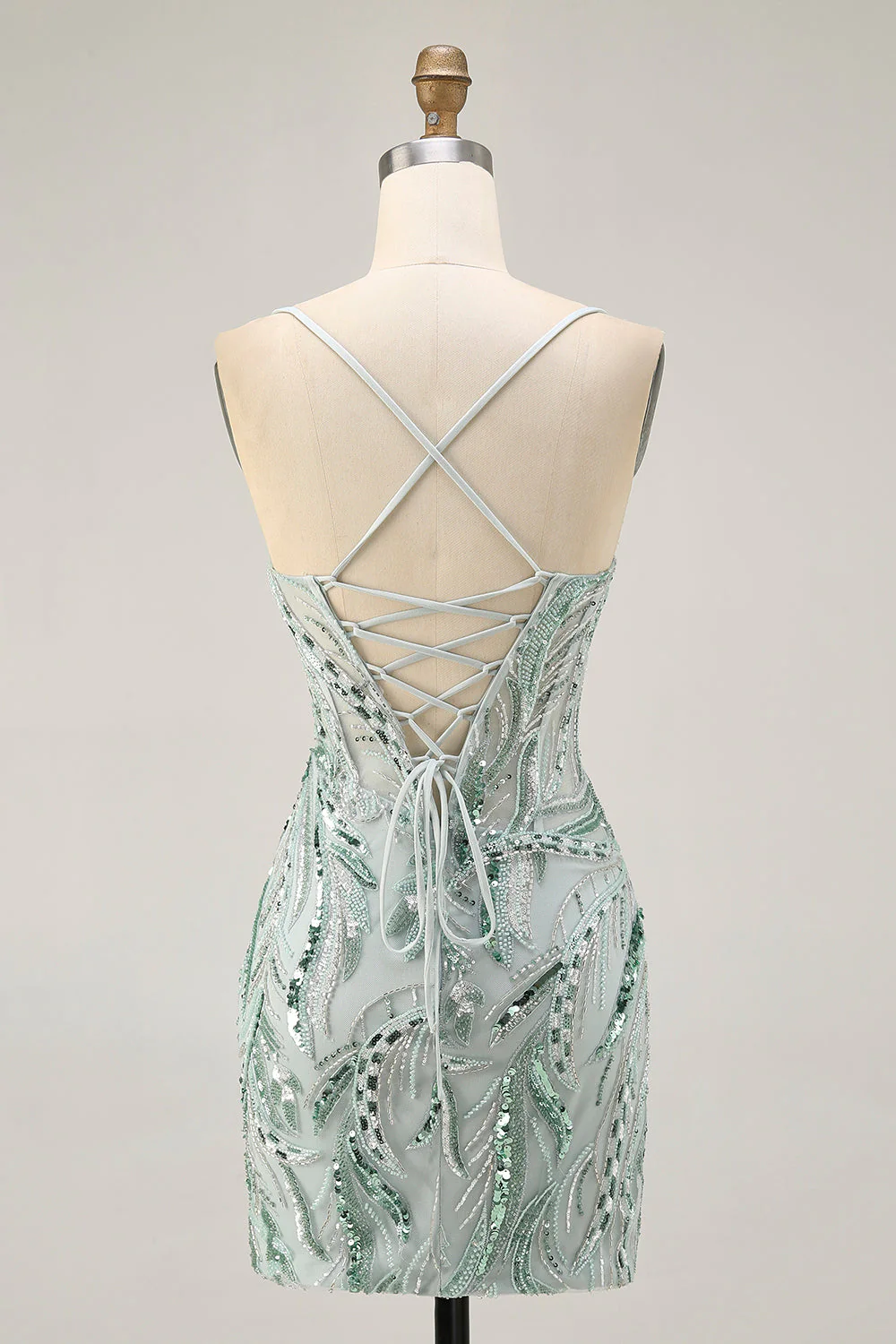 Robe de cocktail moulante aux alentours perlée verte avec lacets dans le dos - Image 2