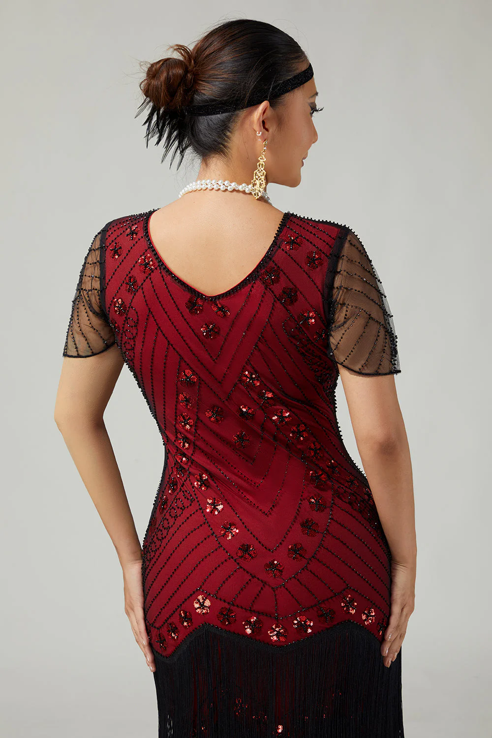 Robe moulante perlée noire rouge rouge des années 1920 avec ensemble d’accessoires 5 pièces - Image 5