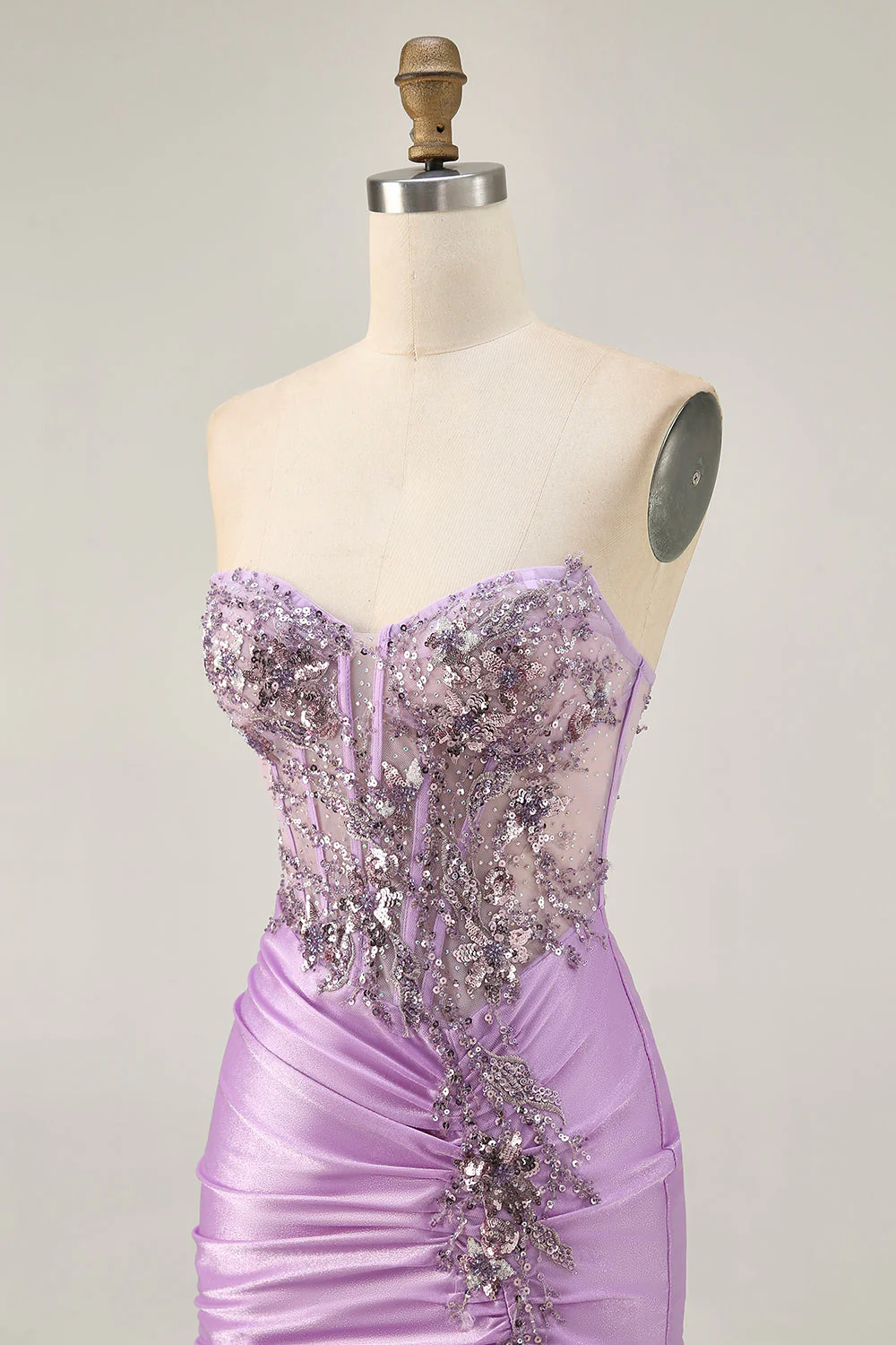 Robe de cocktail moulante sans bretelles à sequins gris vert - Image 17