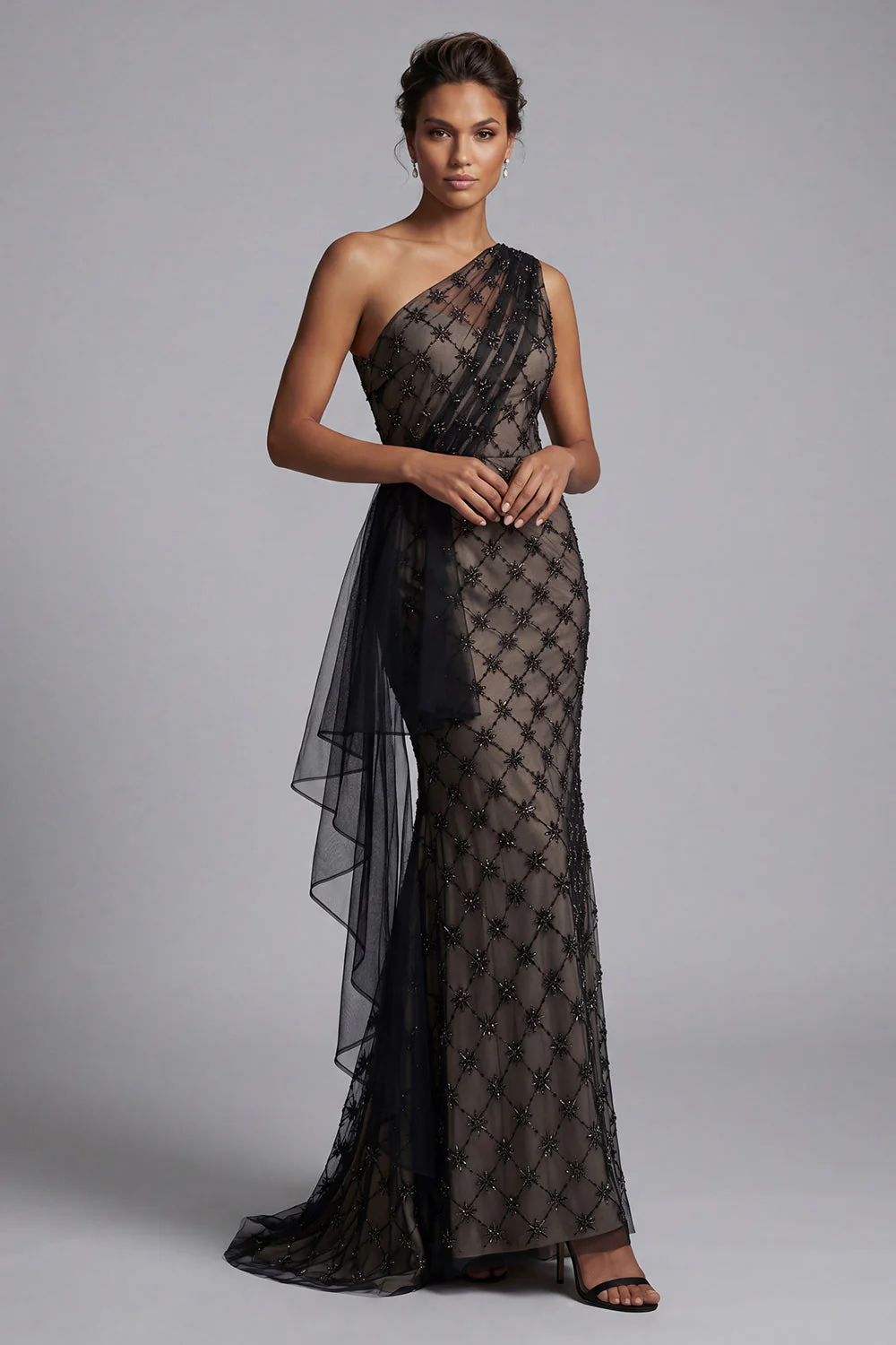 Robe noire à carreaux longue sirène à une épaule avec volants