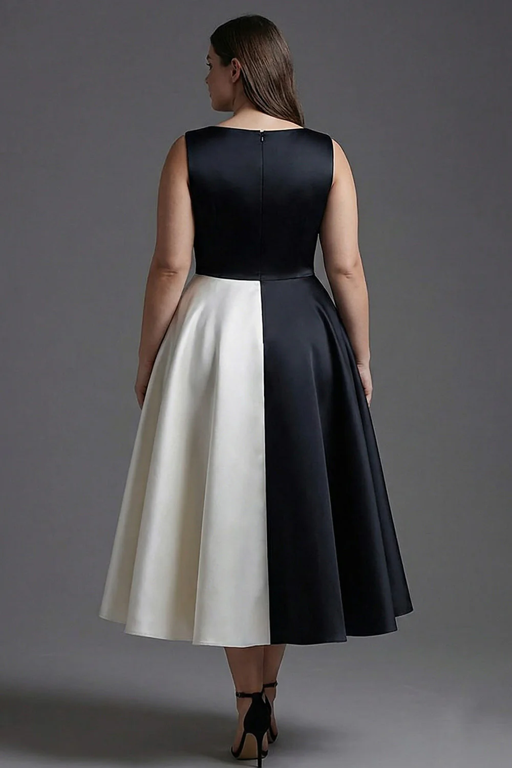 Robe noire à col bateau en satin taille plus A Line - Image 2