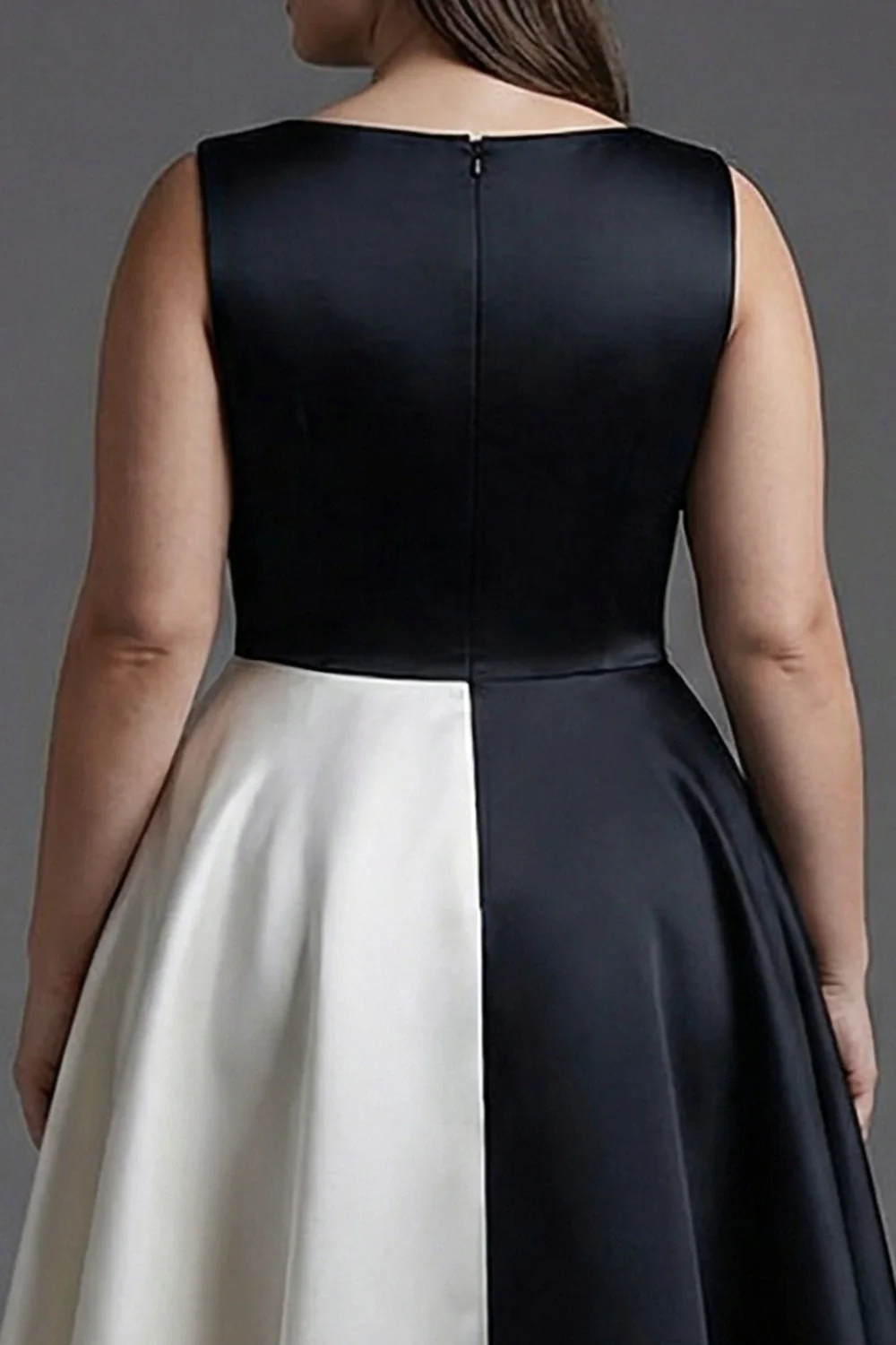 Robe noire à col bateau en satin taille plus A Line - Image 4