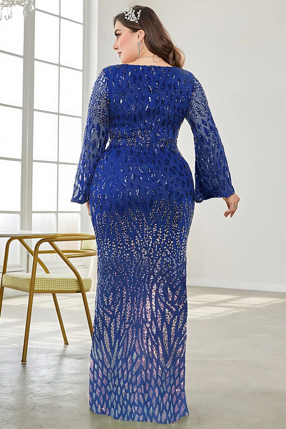 Robe noire de mère de la mariée à col en V à paillettes - Image 32