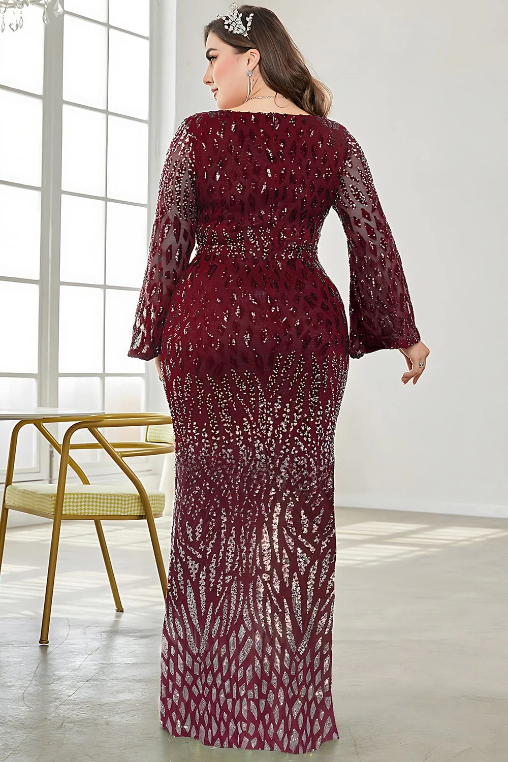 Robe noire de mère de la mariée à col en V à paillettes - Image 8