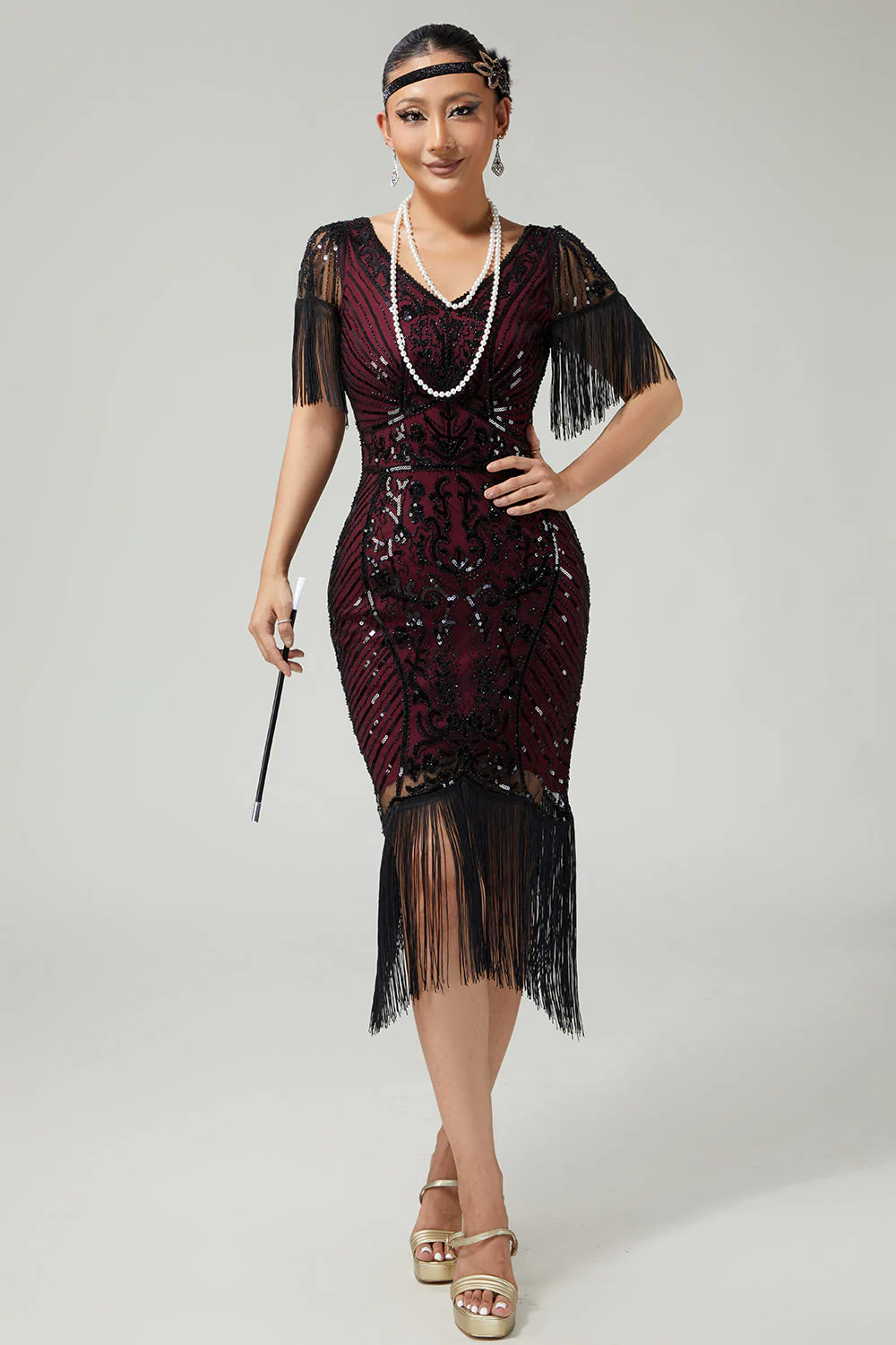 Robe noire dorée à col en V des années 1920 avec paillettes et franges - Image 10