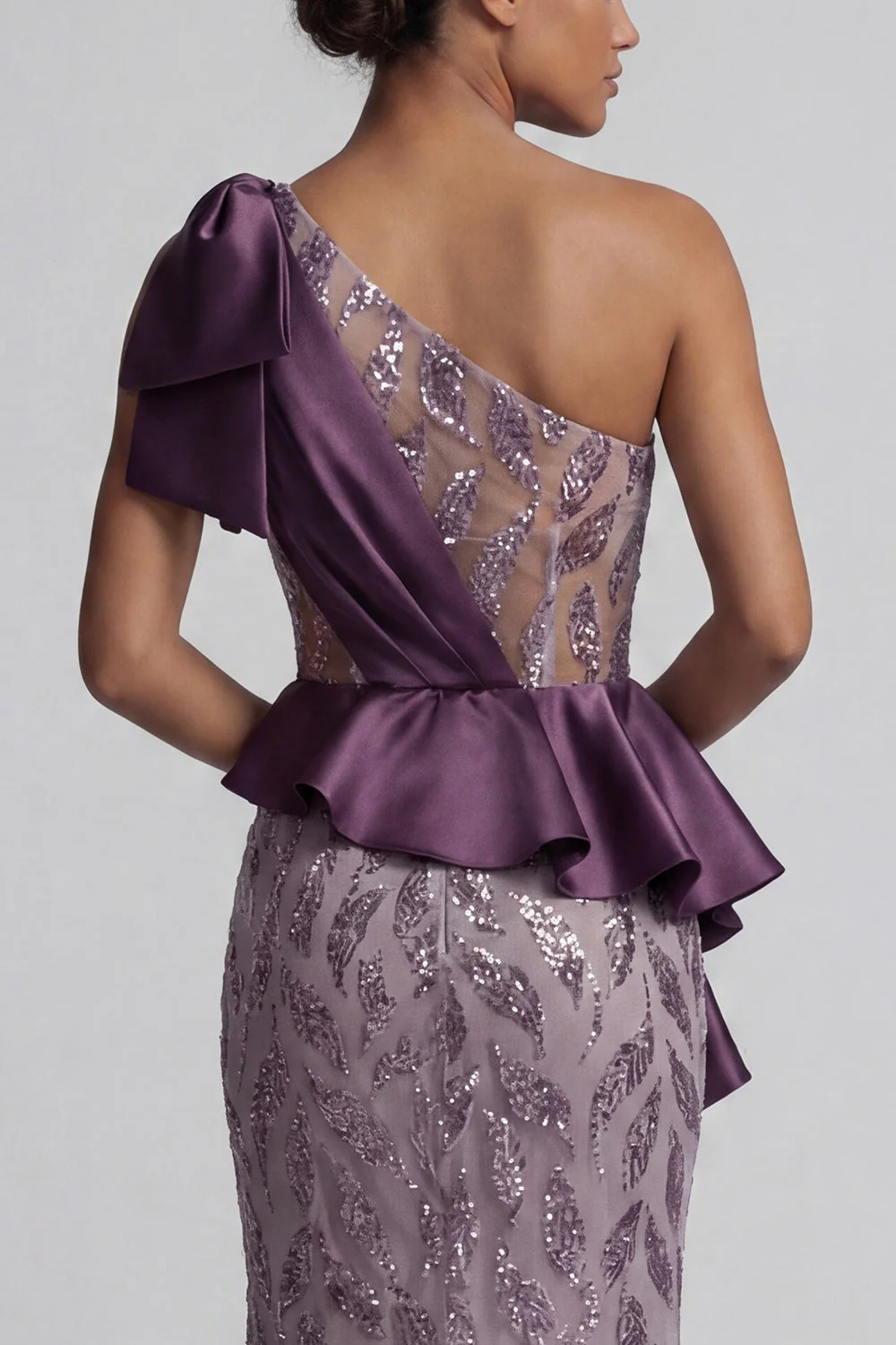Robe scintillante à paillettes violettes sirène à une épaule avec fente - Image 5
