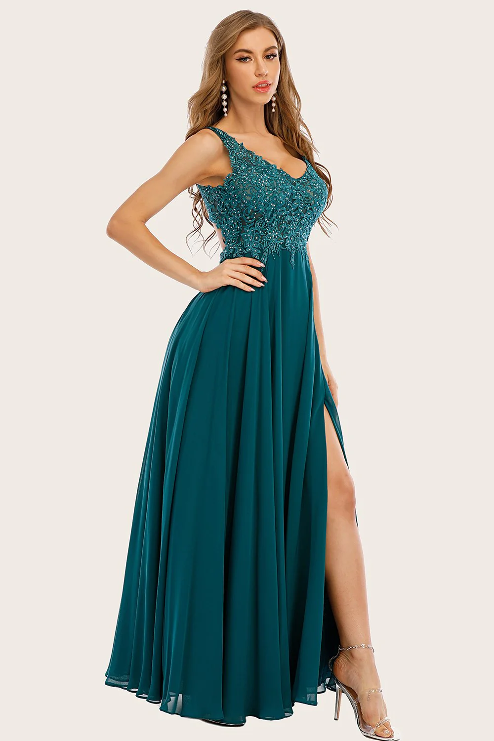 Robe turquoise de long prom de mousseline de soie avec perlé - Image 4