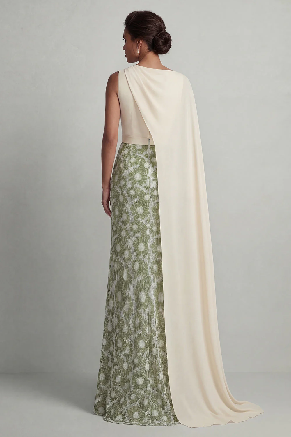 Robe verte à col rond à fourreau fleur longue de mère de la mariée avec cape latérale - Image 3