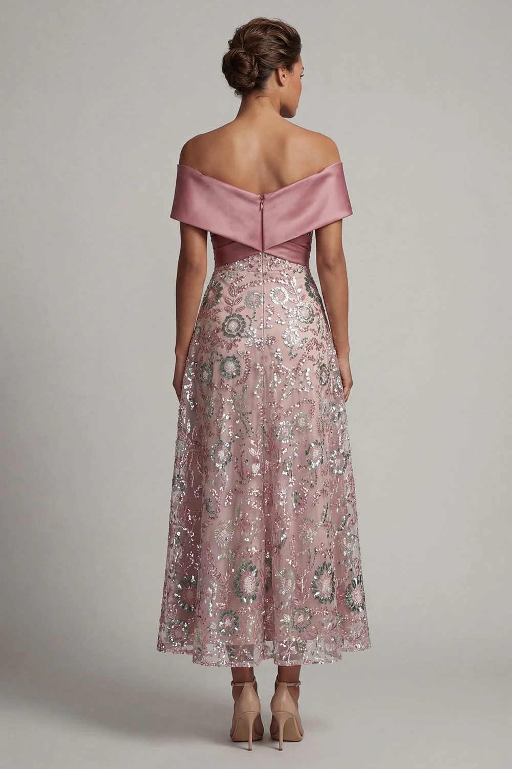 Rose scintillant Une ligne longue sur l’épaule perlée Robe de la mère de la mariée - Image 2