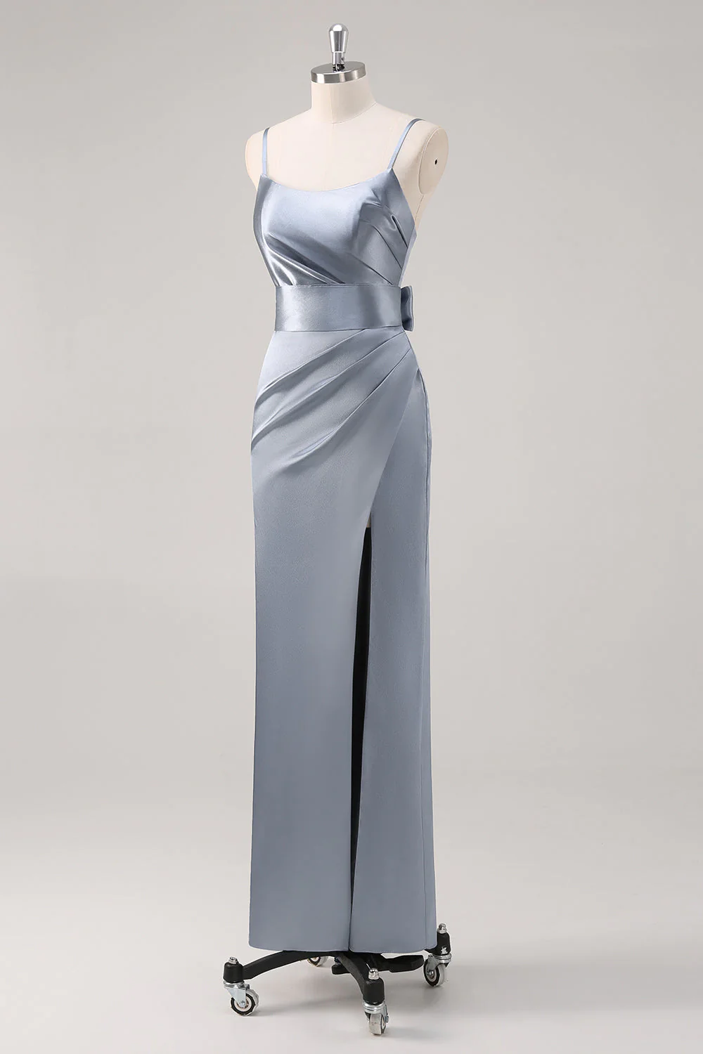 Ruché gris bleu spaghetti bretelles gaine robe de demoiselle d’honneur avec fente - Image 3