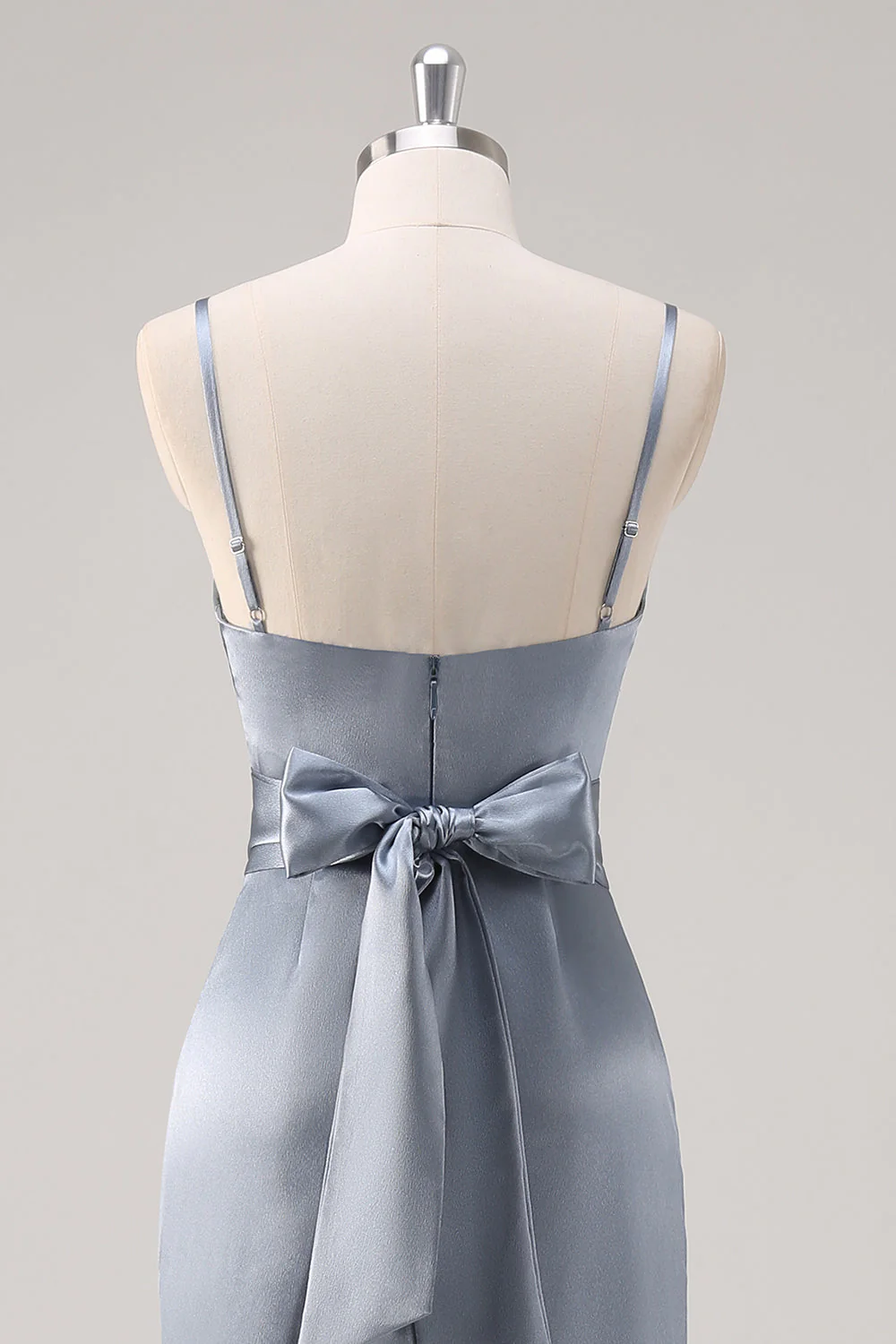 Ruché gris bleu spaghetti bretelles gaine robe de demoiselle d’honneur avec fente - Image 5