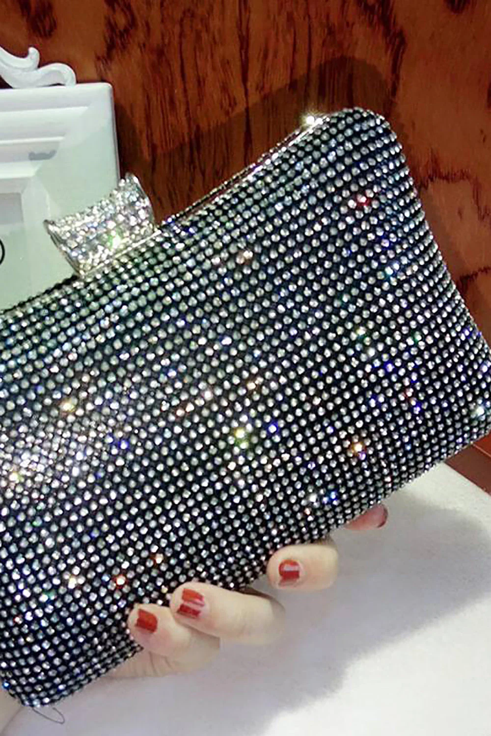 Sac à main de soirée en strass noir - Image 2