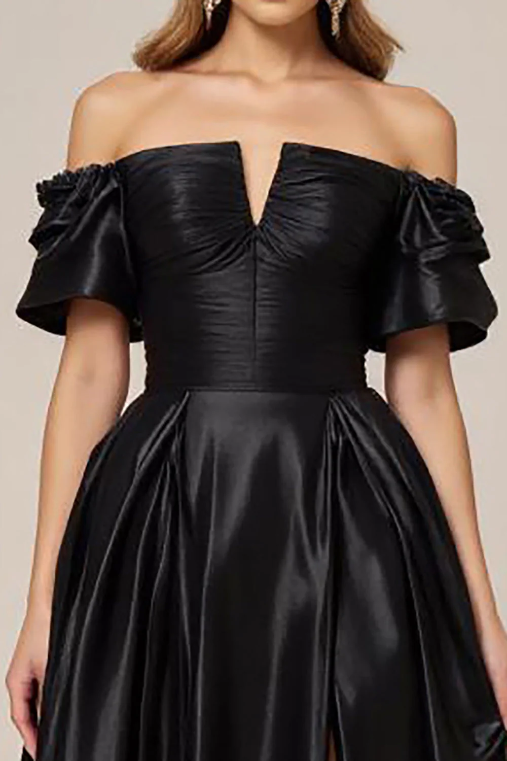 Satin noir à épaules dénudées Robe de bal trapèze avec fente - Image 3