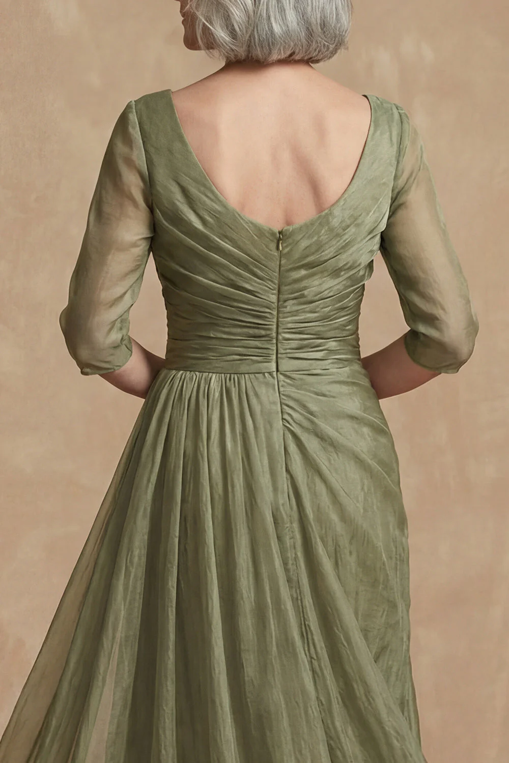 Sauge poussiéreuse à l’encolure bateau longue robe de mère de la mariée - Image 4