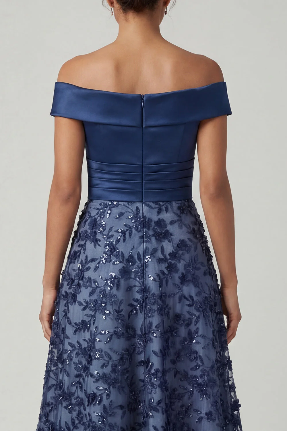 Sequins bleu marine à épaules dénudées, une ligne longue robe mère de la mariée - Image 7