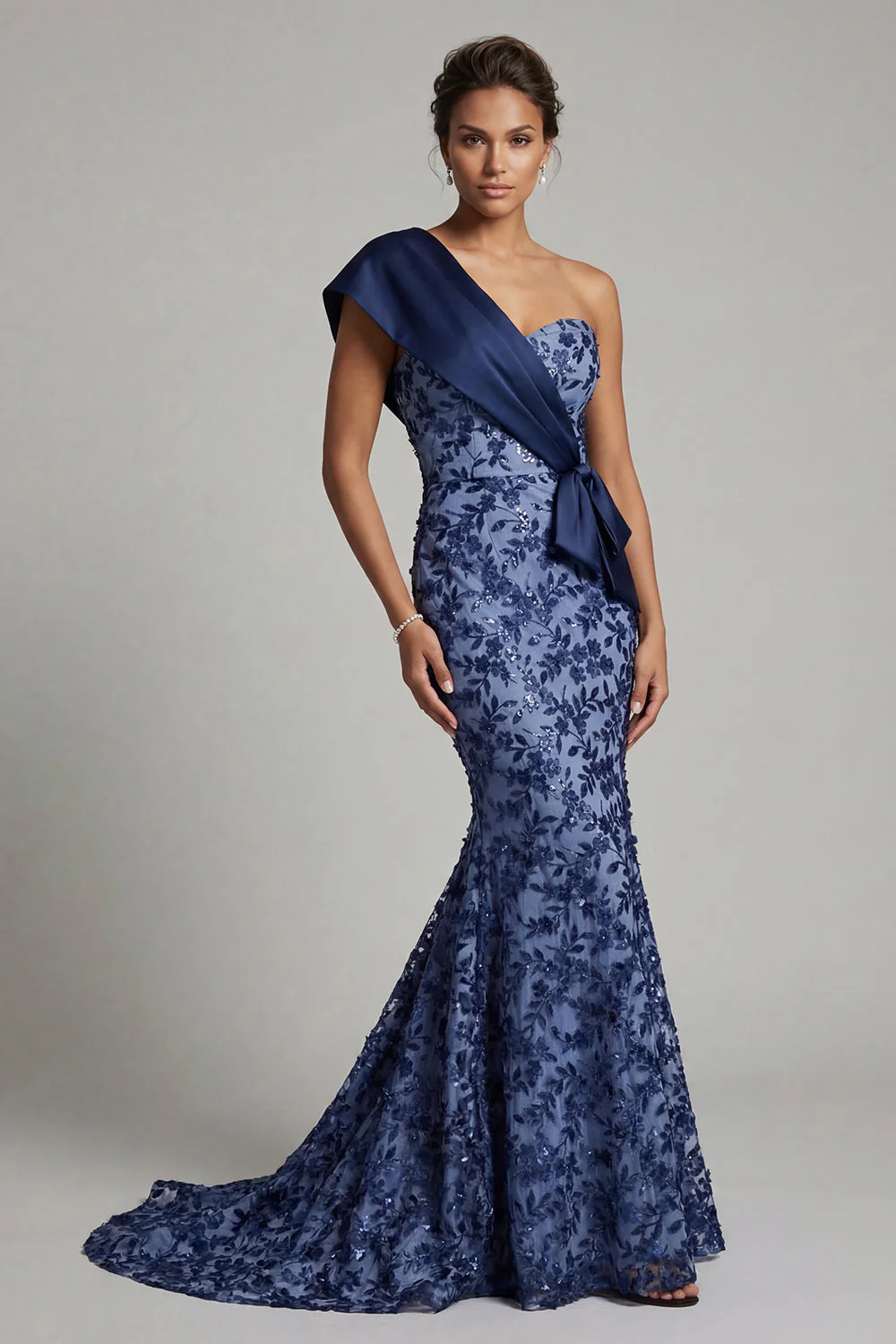 Sequins bleu marine, une épaule, longue robe de mère de la mariée avec nœuds - Image 3