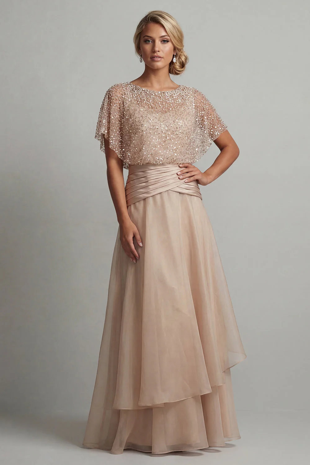 Robe mère de la mariée champagne longue plissée à sequins