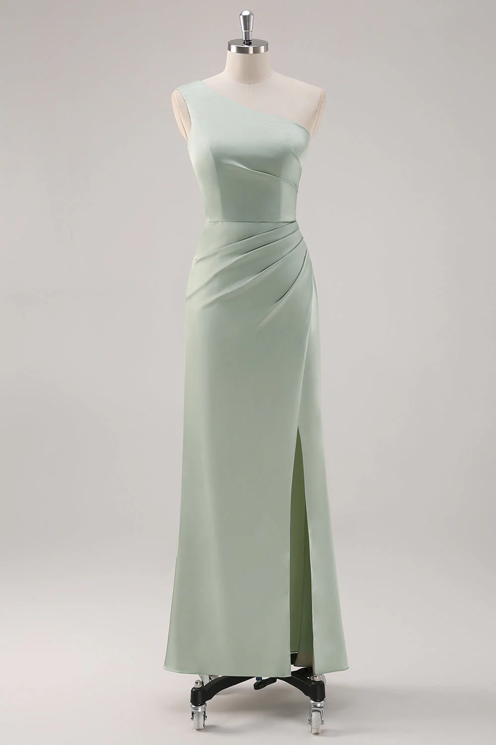 Simple satin vert sauge robe de demoiselle d’honneur à une épaule avec fente