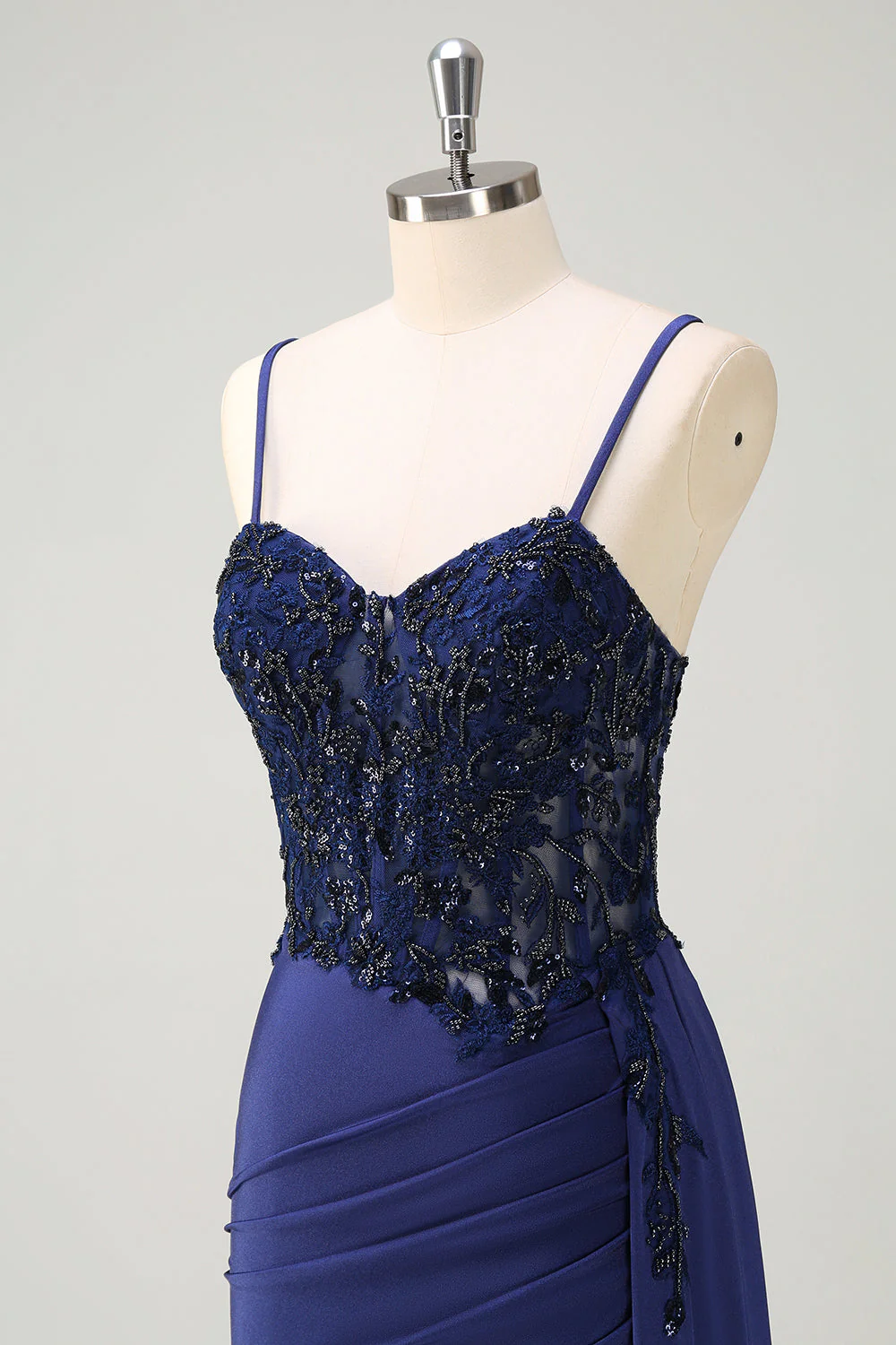 Sirène bleu marine spaghetti bretelles froncées banderole longue robe de bal avec dentelle - Image 6