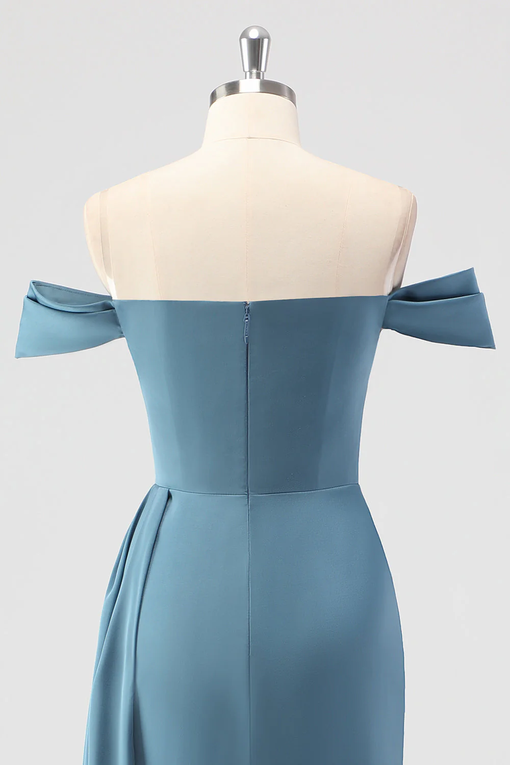 Sirène bleu poussiéreux Épaule dénudée Robe de demoiselle d’honneur longue en satin avec fente - Image 5