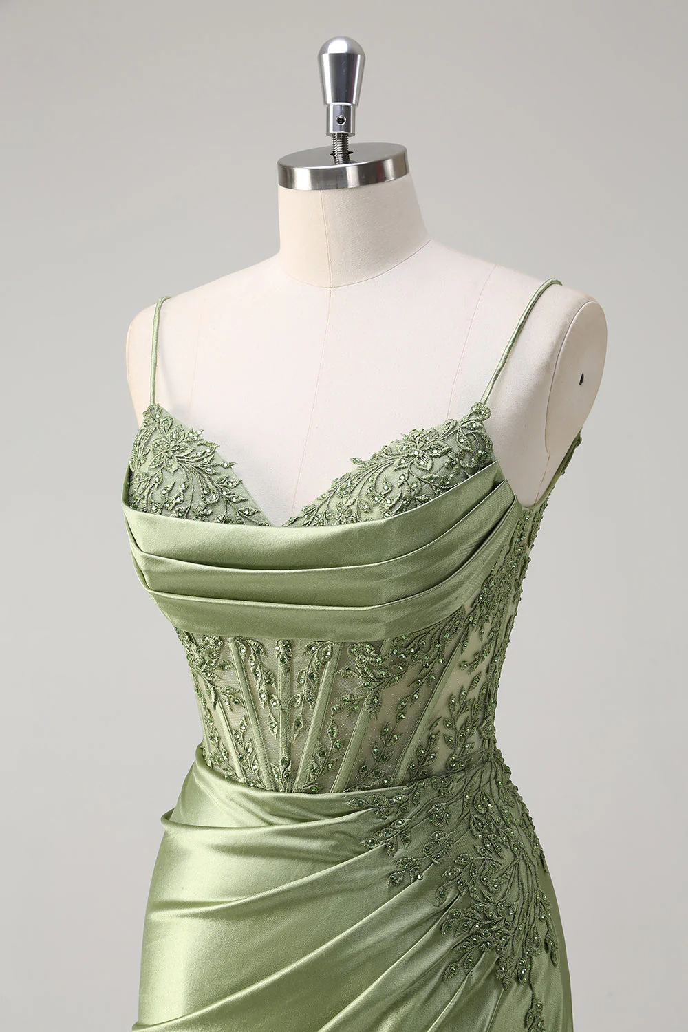 Robe de soirée sirène verte à bretelles spaghetti et corset plissé - Image 5