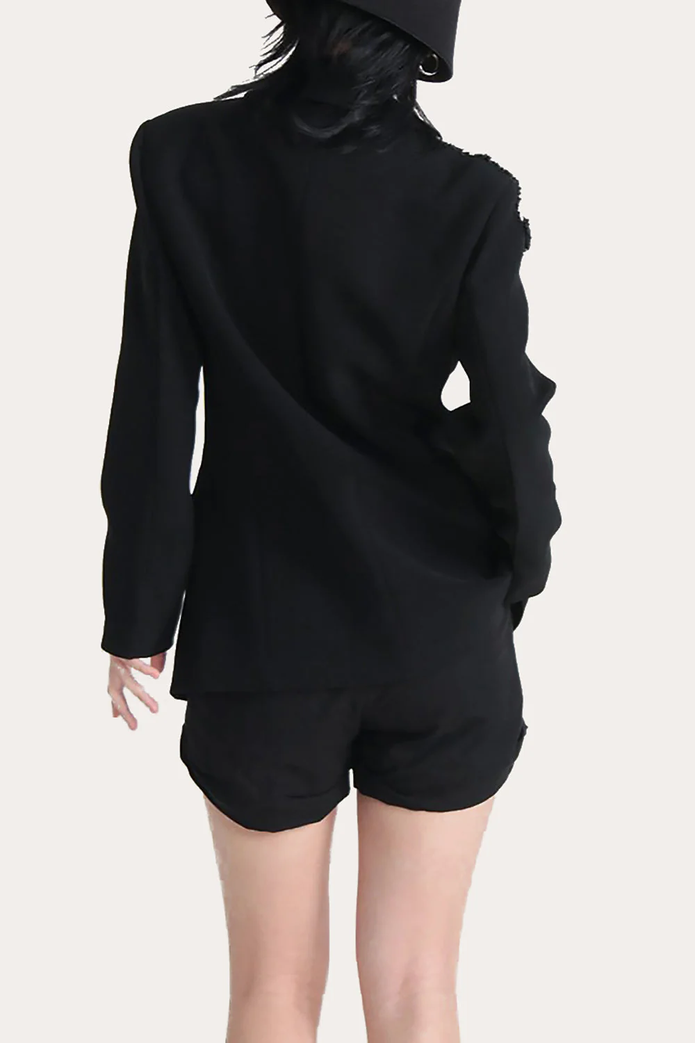 Blazer de Soirée de fin d'année pour femme avec revers cranté et perles noires scintillantes - Image 6