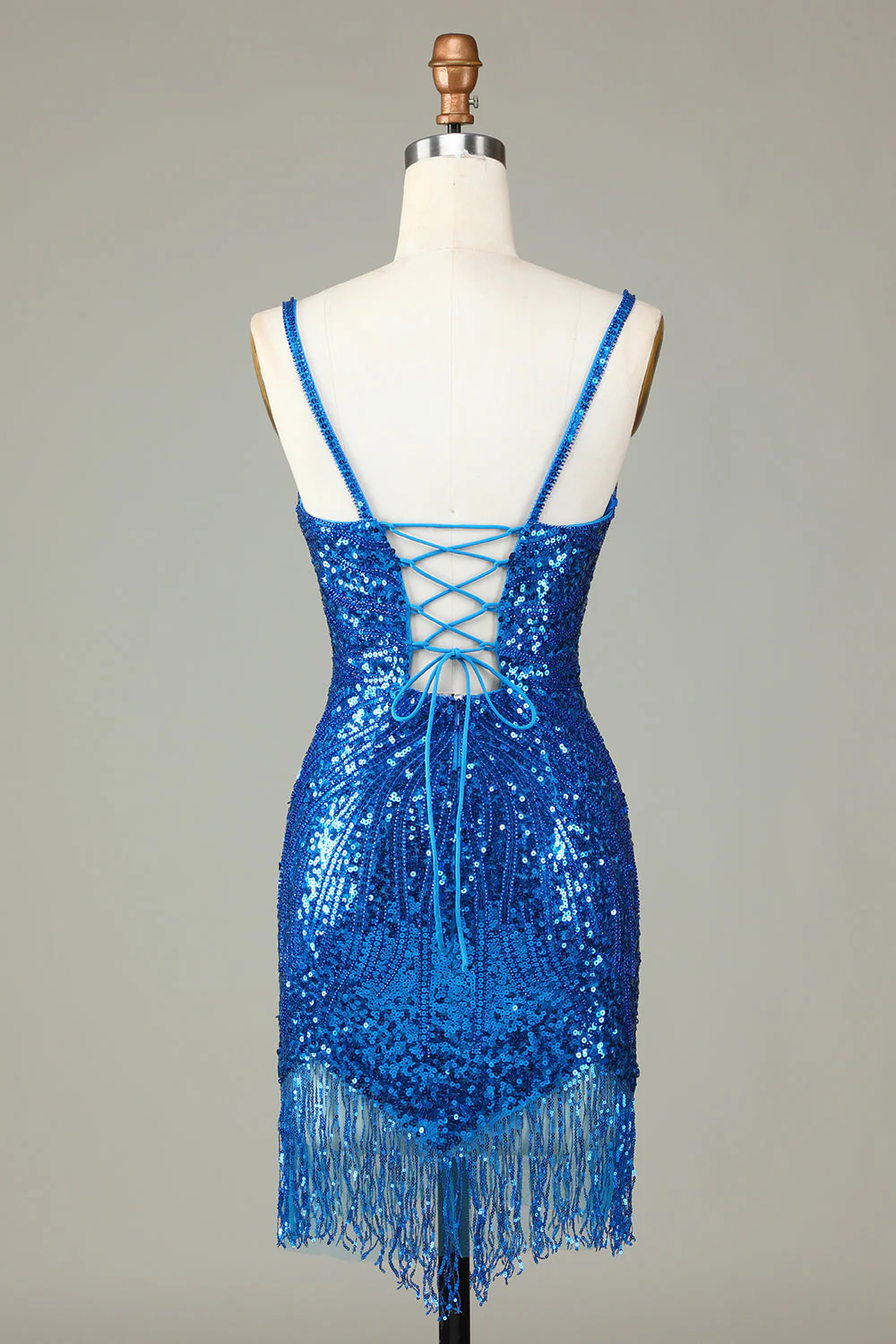 Robe de cocktail courte moulante à paillettes bleues et bretelles spaghetti scintillantes avec pompon - Image 2