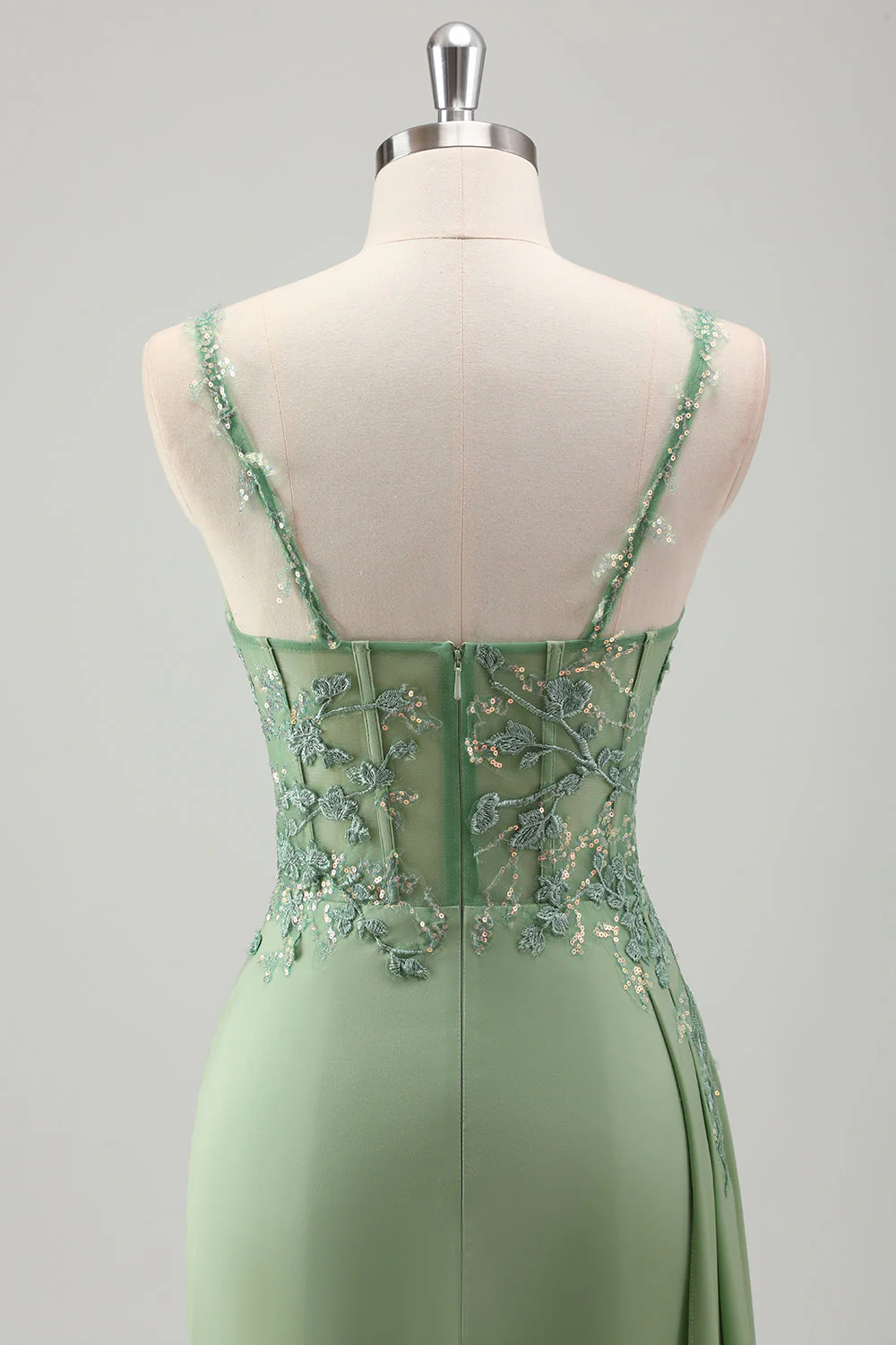 Robe de soirée longue sirène vert clair scintillante à bretelles spaghetti et appliques avec fente - Image 5