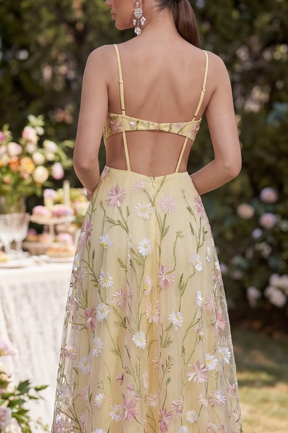 Straps fines jaune clair A-Line creux appliqued Maxi Floral avec fente - Image 4
