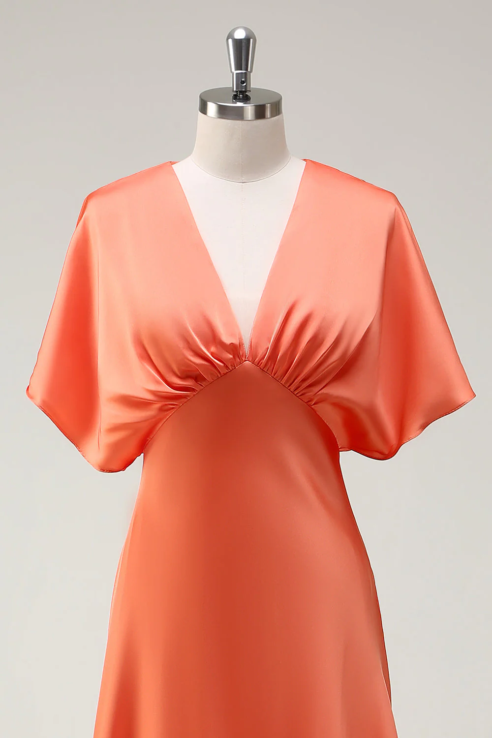 Sunset A Line Robe de demoiselle d’honneur en satin à col en V avec manches courtes - Image 4