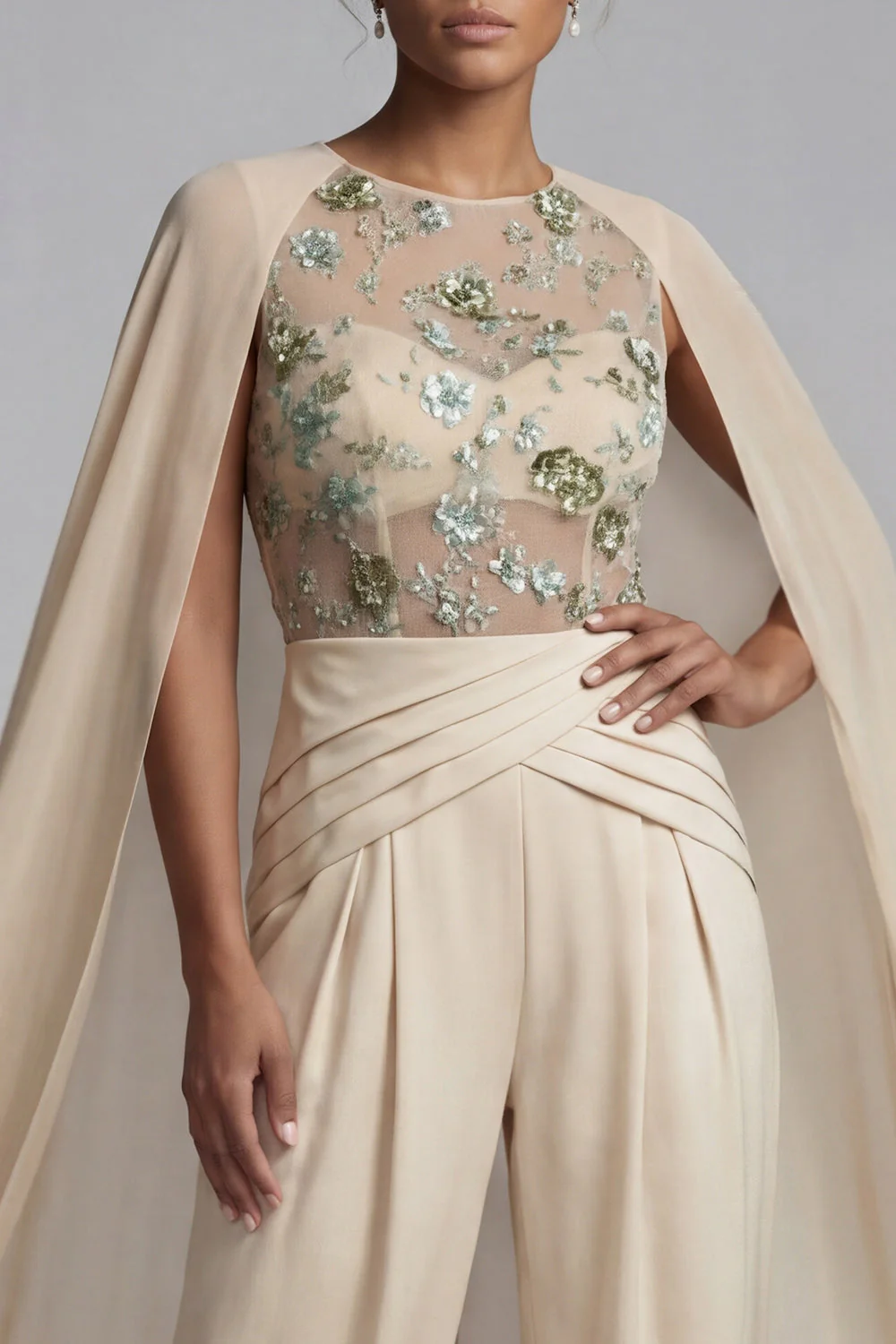 Tenue de mère à col rond en appliqué champagne avec cape - Image 4