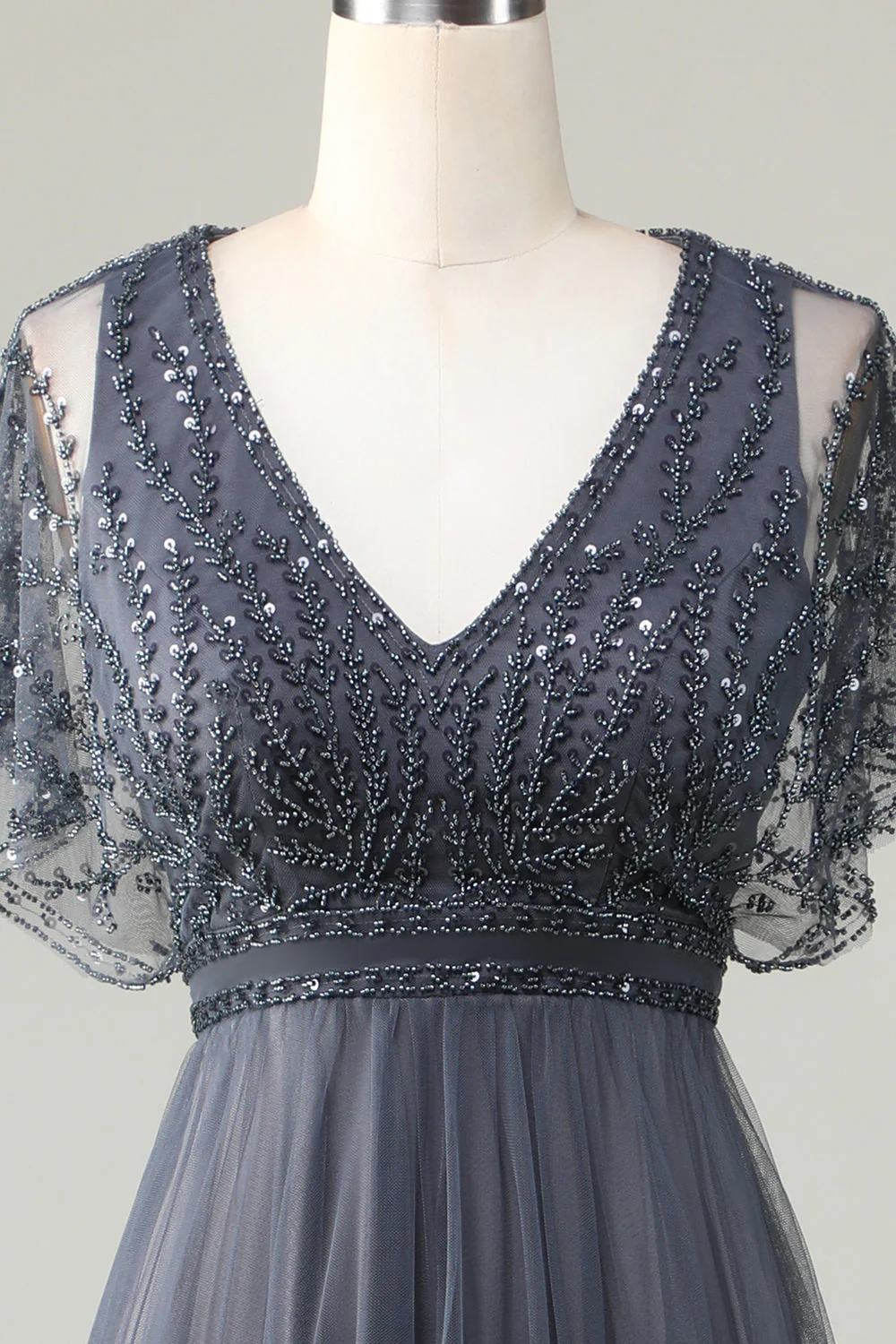 Robe de demoiselle d’honneur trapèze en tulle eucalyptus ornée de paillettes et de perles - Image 14