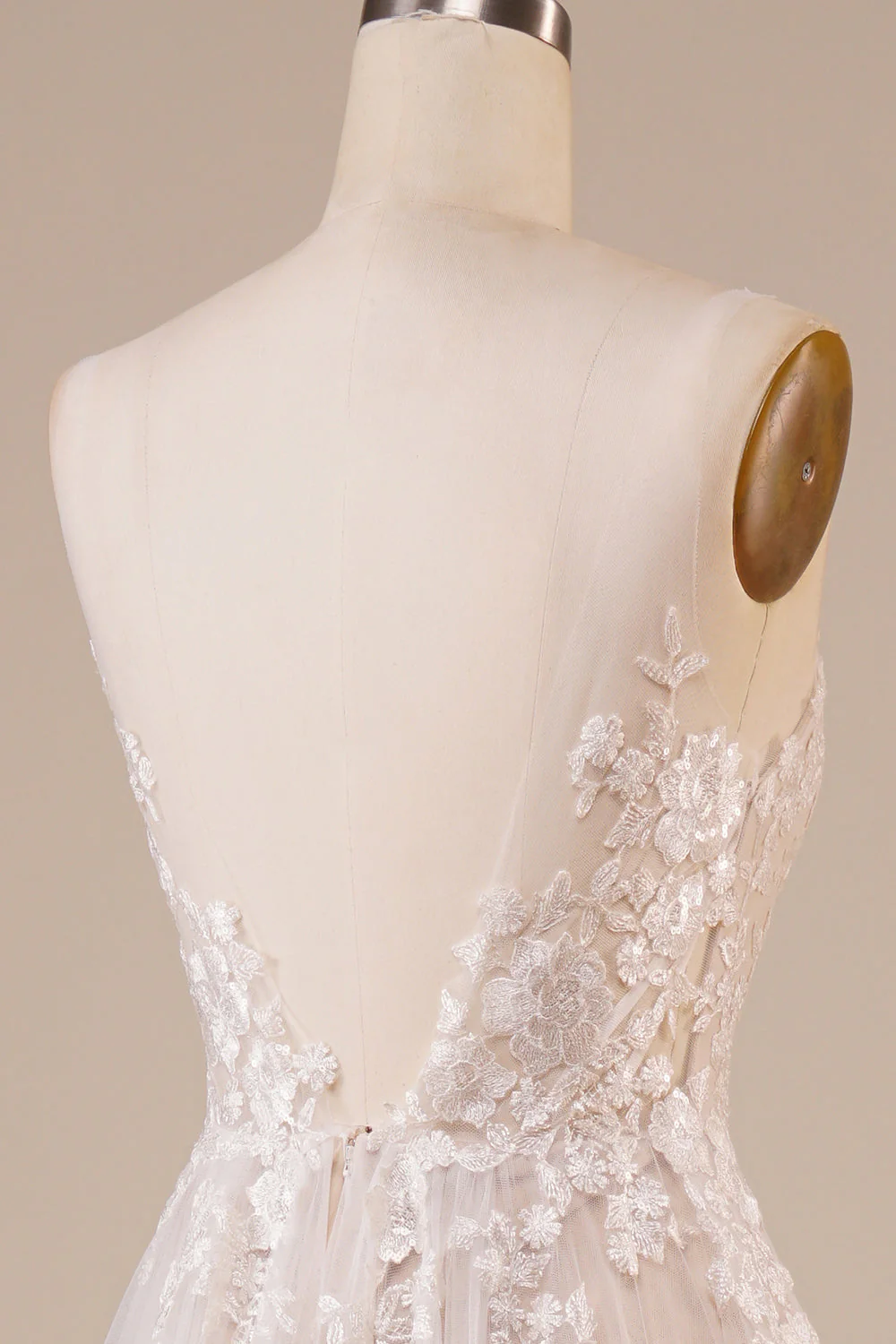 Robe de mariée longue en tulle dos nu ivoire avec Broderie - Image 5