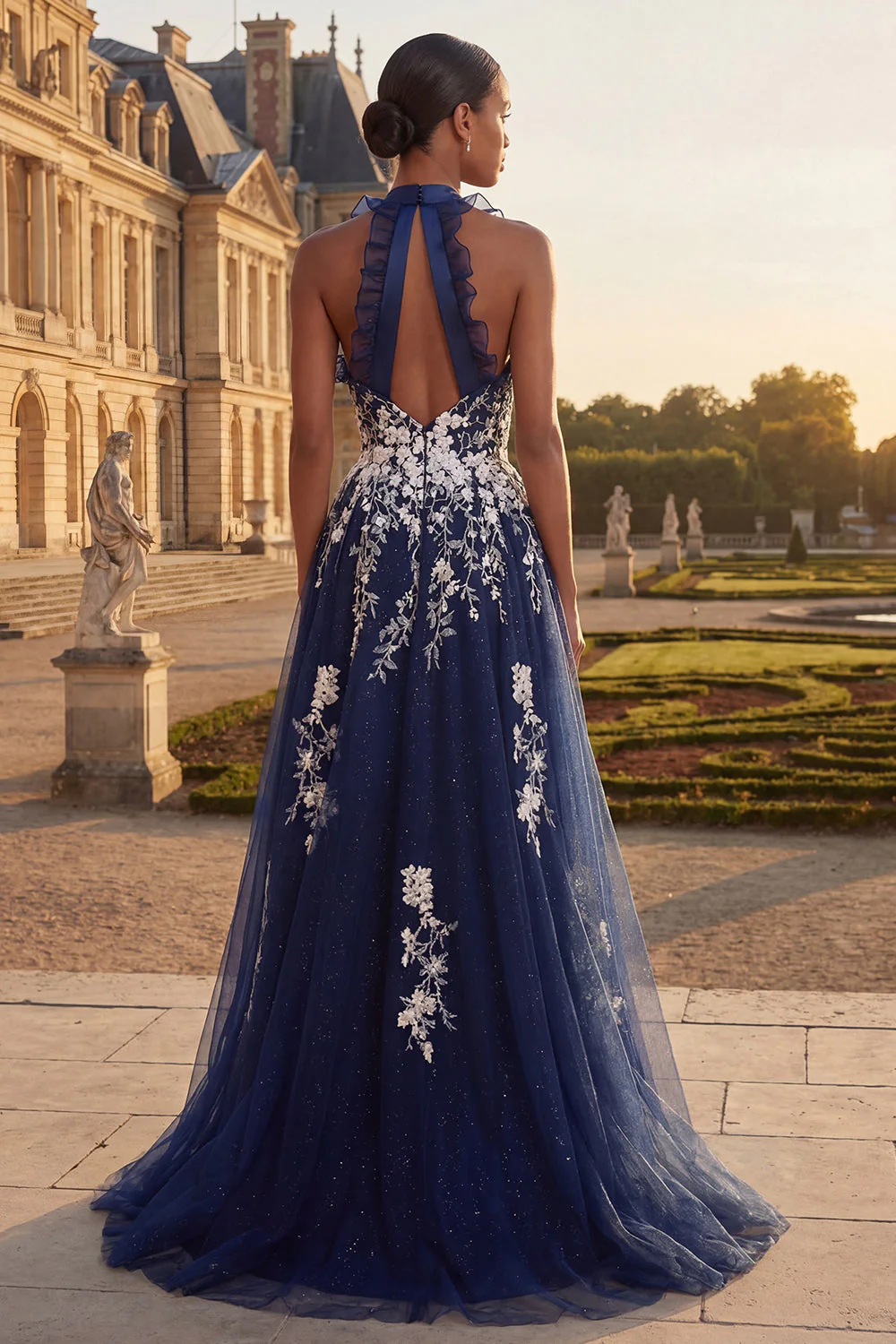 Twil bleu marine brodé en tulle Une robe de bal longue ligne avec fente - Image 2