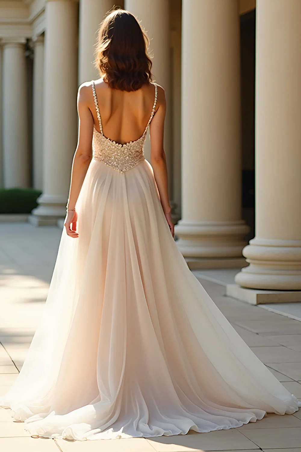 Une ligne de robe de bal longue à bretelles spaghetti champagne - Image 2