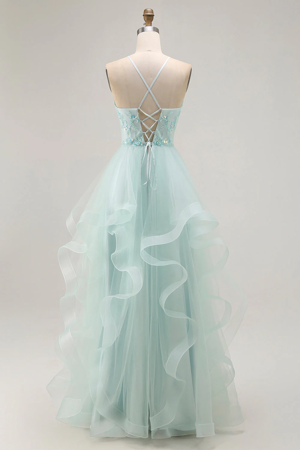 Une ligne robe longue de bal en tulle appliqué vert clair - Image 2