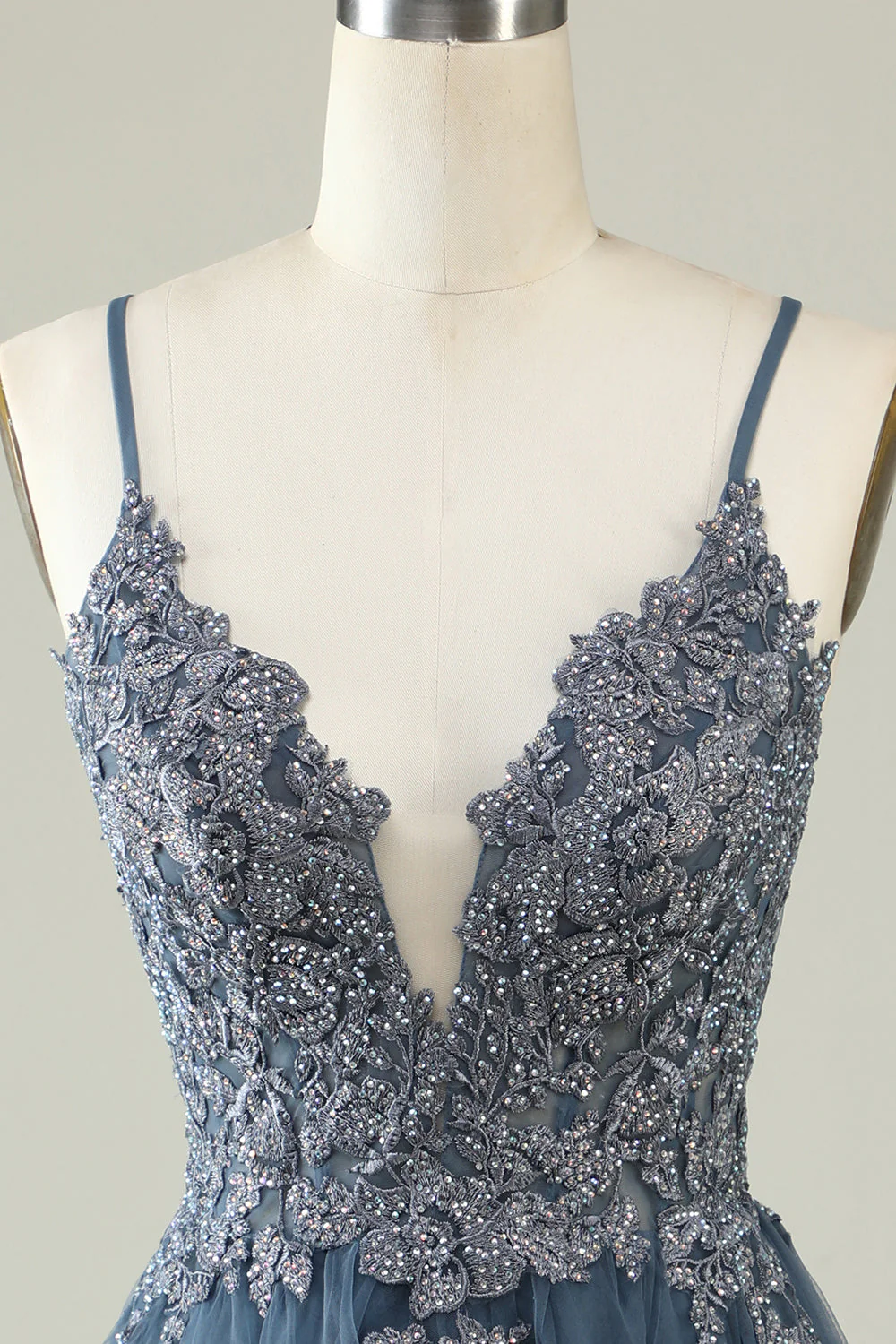 Une ligne Bretelles Spaghetti Gris Bleu Robe courte Cocktail avec appliques - Image 4