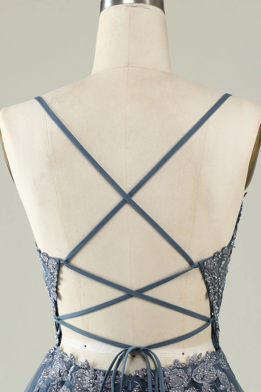 Une ligne Bretelles Spaghetti Gris Bleu Robe courte Cocktail avec appliques - Image 6