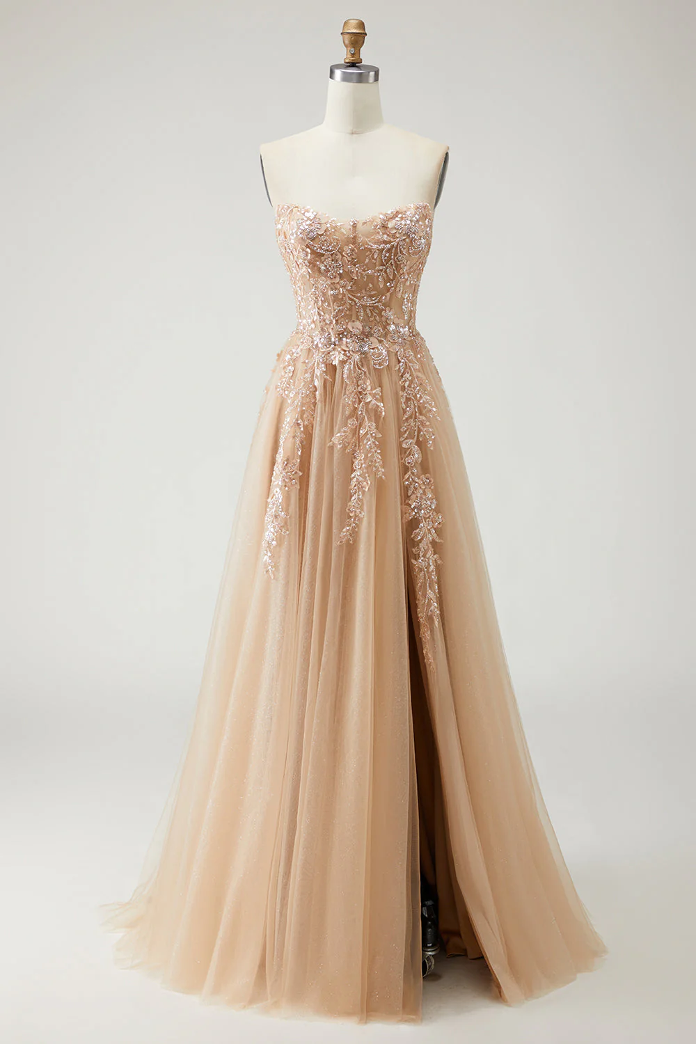 Une robe de bal longue violette appliquée à manches sans bretelles décapotable décapotable - Image 10