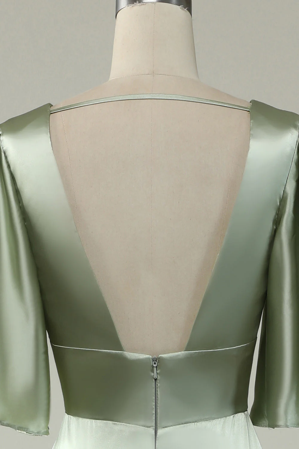 Robe de demoiselle d'honneur vert clair col V profond manches 3/4 - Image 7