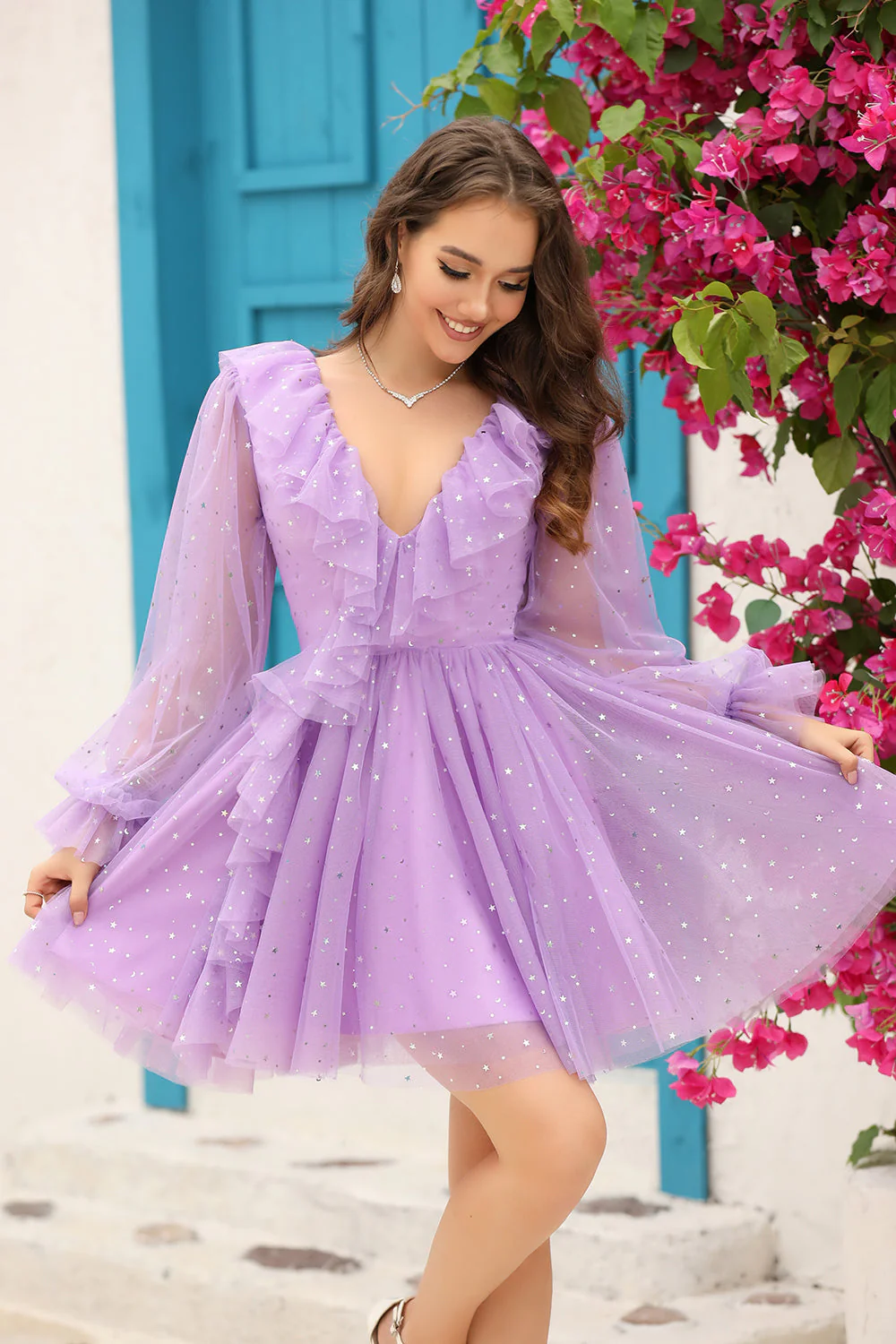 Une robe de retour courte Navy à col V avec manches longues - Image 10
