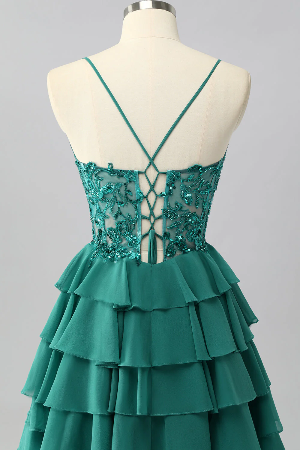 Vert foncé A Line Strins Tiered Homecoming Dress avec appliques - Image 5