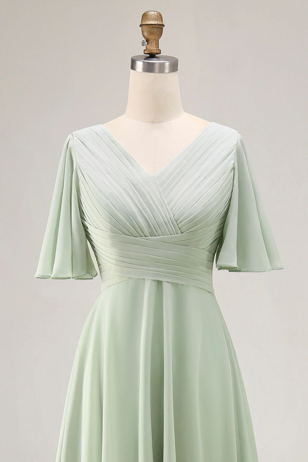 Robe de demoiselle d'honneur vert sauge ligne A plissée asymétrique manches courtes - Image 4