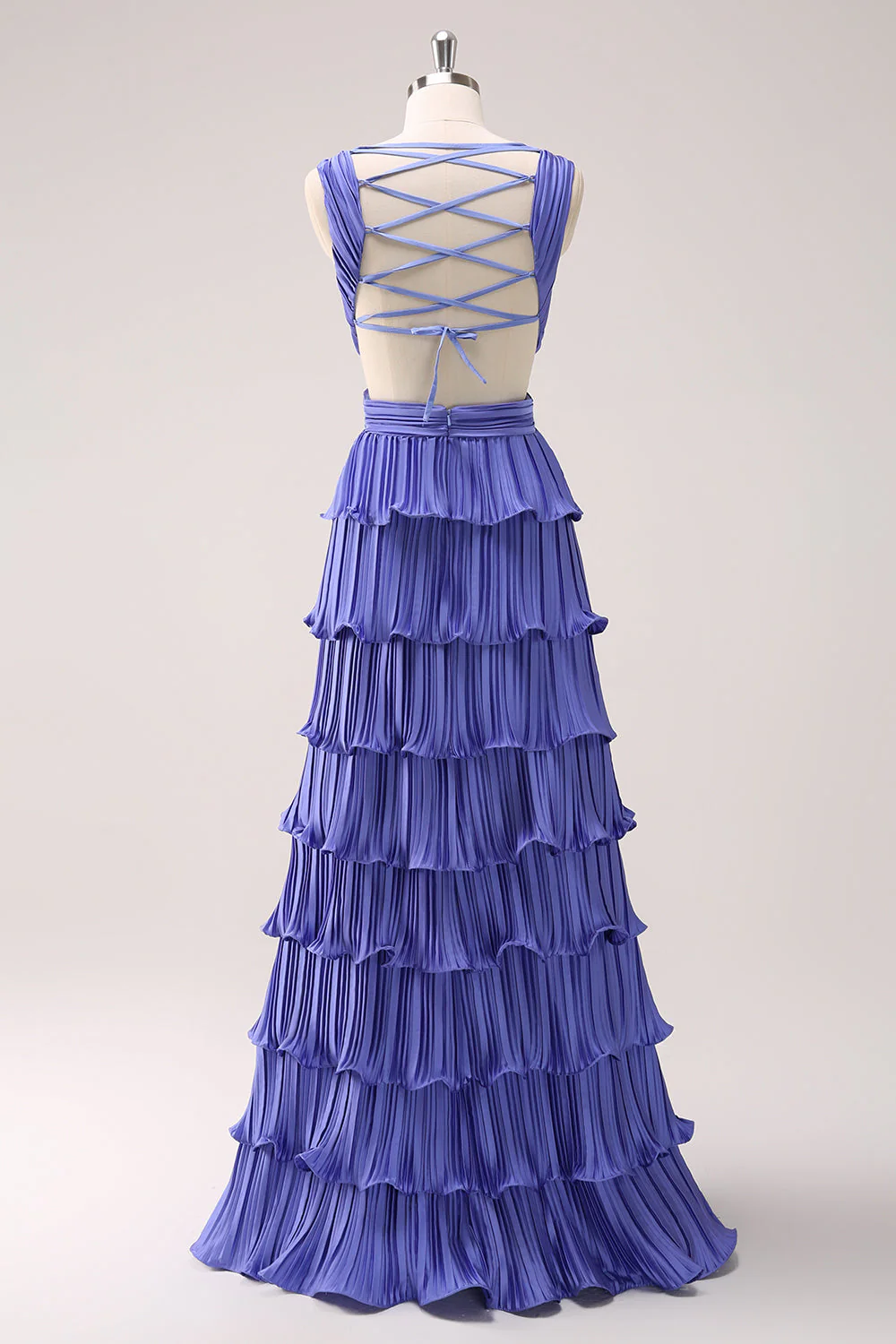 Robe de demoiselle d'honneur longue violette ligne A col V plissée à niveaux et dos lacé avec fente - Image 4
