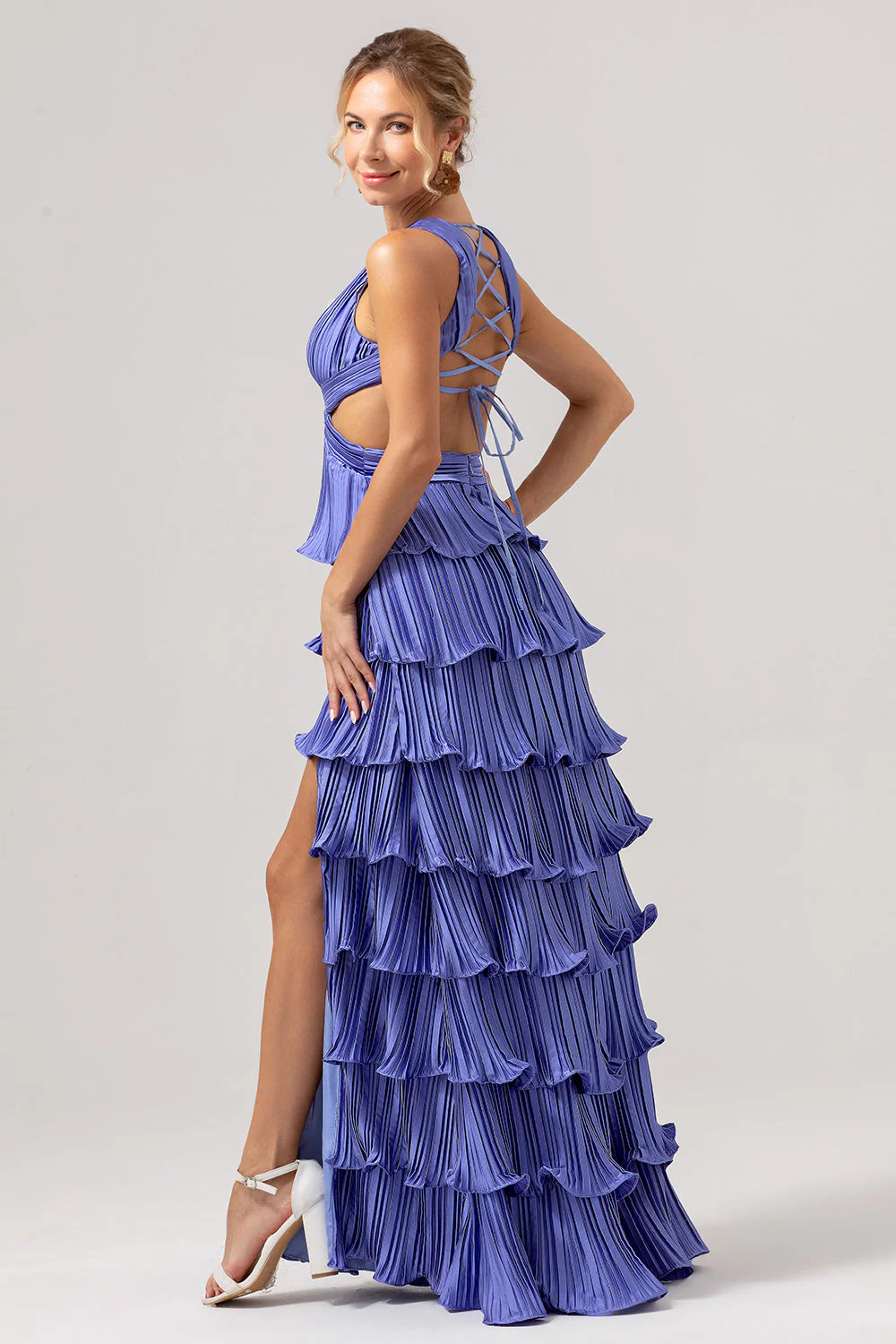 Robe de demoiselle d'honneur longue violette ligne A col V plissée à niveaux et dos lacé avec fente - Image 7