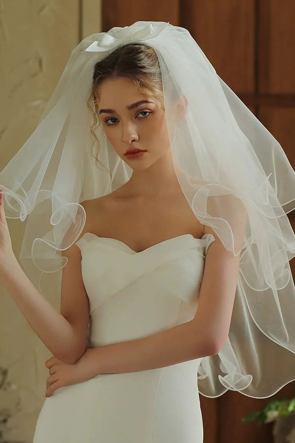 Voile de mariée court en tulle ivoire avec nœud