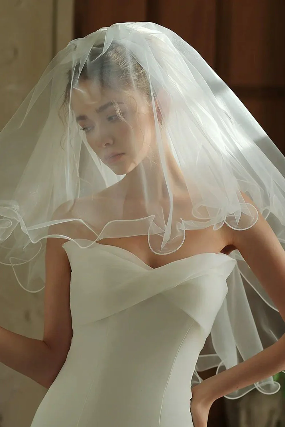 Voile de mariée court en tulle ivoire avec nœud - Image 4