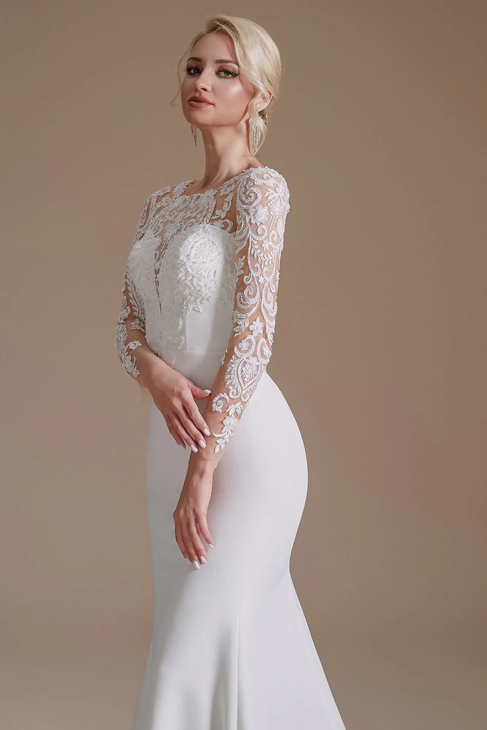 White Mermaid Manches Longues Sweep Train Robe de mariée avec dentelle - Image 5